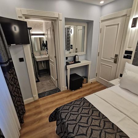 Luxx Garden Hotel Истанбул Стая снимка
