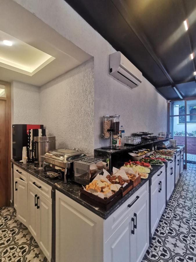 Luxx Garden Hotel Истанбул Екстериор снимка