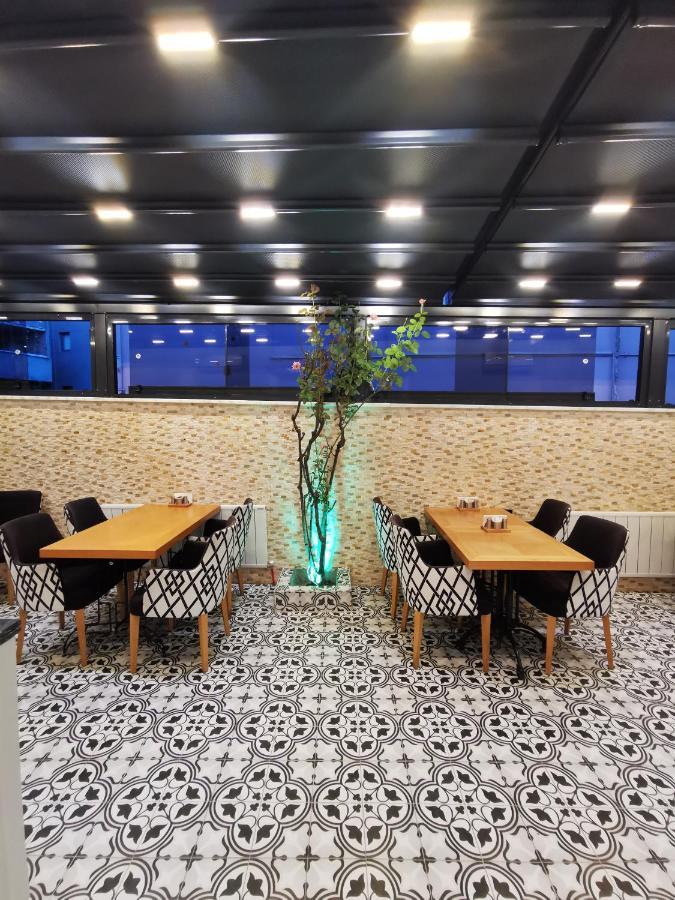 Luxx Garden Hotel Истанбул Екстериор снимка