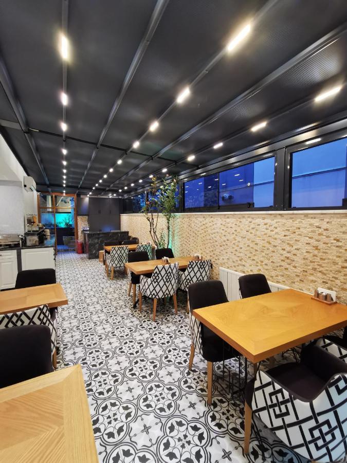 Luxx Garden Hotel Истанбул Екстериор снимка